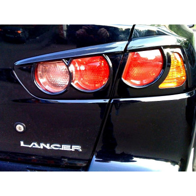 Накладки на задние фонари для LANCER X